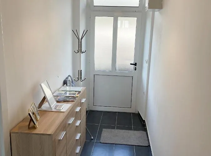 Sea Star Apartment *